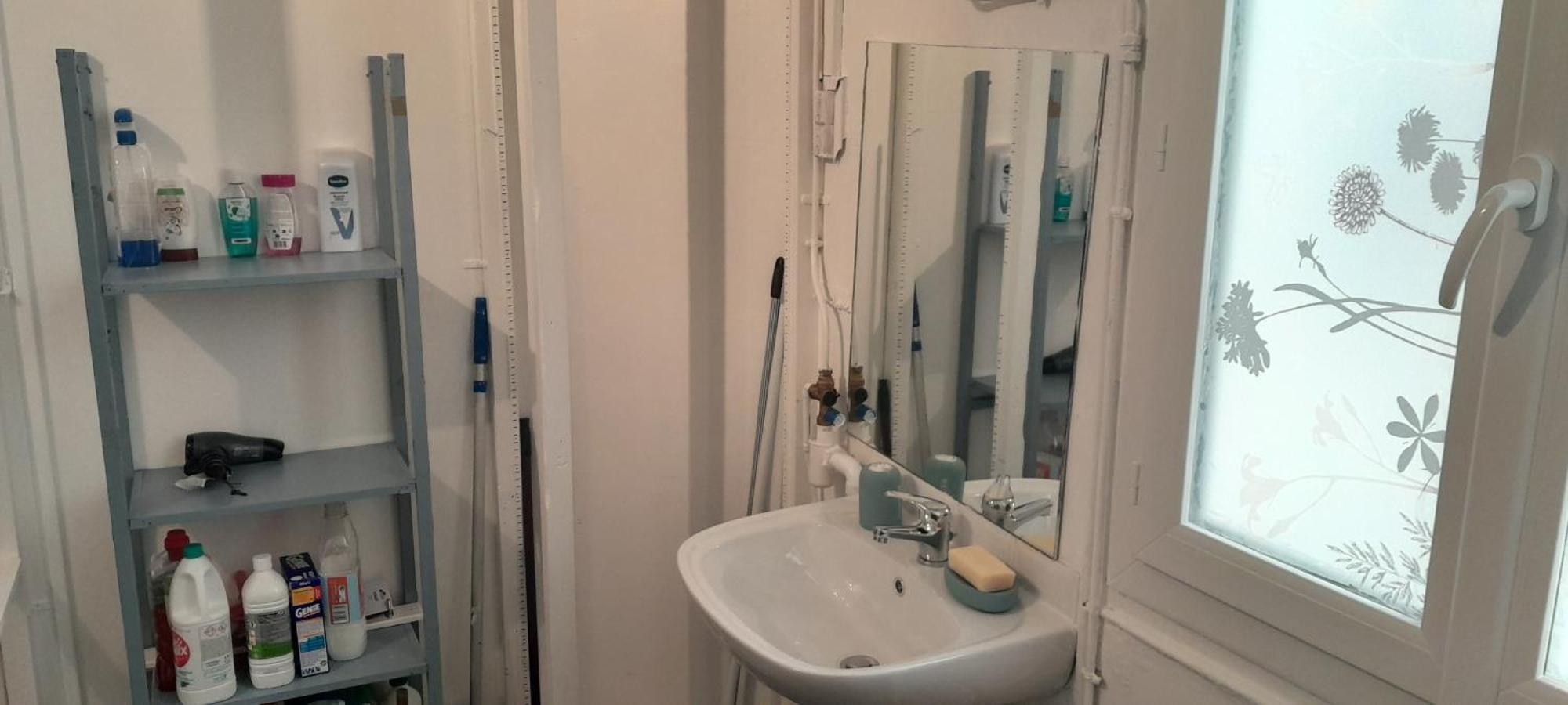 Po1-Tpsa06-5D- Room Porte 20 *